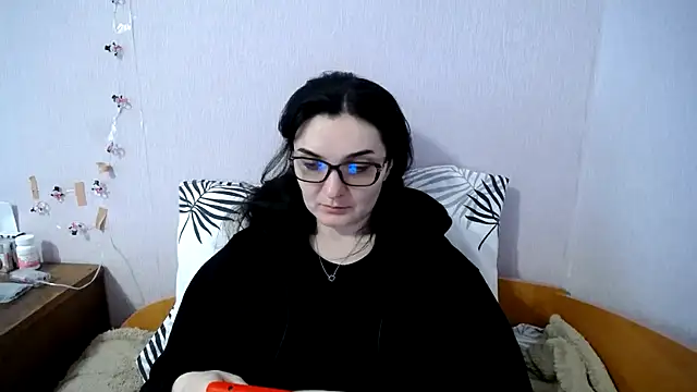 Shiny_gine Adlı Modelin Canlı XXX Sohbeti