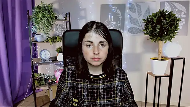 MartaEdams' Live XXX Chat