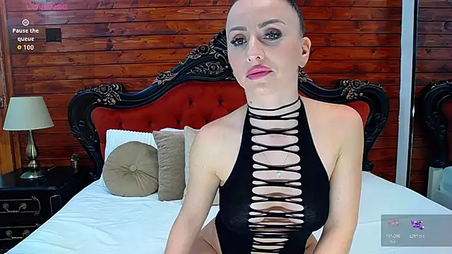 SuzanneKer1 – Naživo XXX chat