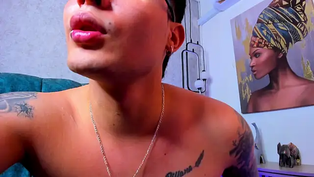 Chat +18 de Santii_Twink ao vivo