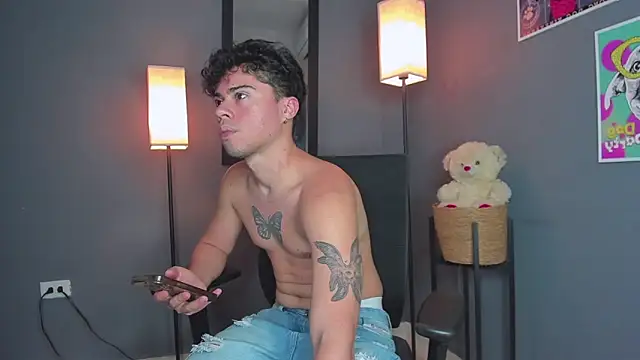 Soft_Temptationxx's Webcam Show