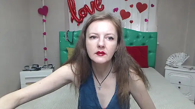 MeganPirs: онлайн-секс-чат