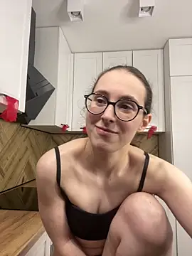 Chat +18 de MartiniiSelenna ao vivo