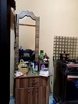 Cute_shy_Linda 现场XXX聊天