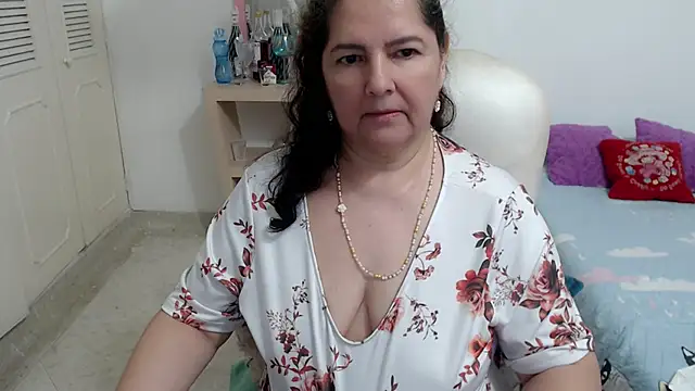 leonela_69 现场XXX聊天