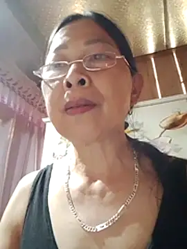 Sky-rain98's Live XXX Chat