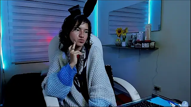 Chat +18 de Clawdeen_Hot ao vivo