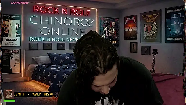 Show modela chino_roz na web-kameri