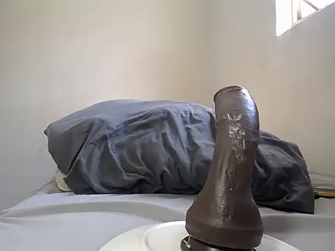 KinkyJXxX élő XXX-chatje