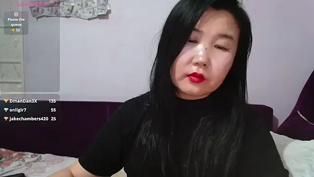 Bet_Lu Chat XXX in diretta