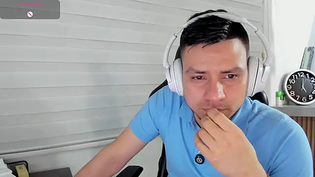 Rick_Adams Adlı Modelin Canlı XXX Sohbeti