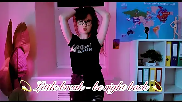 CarolGiggly's Live XXX Chat