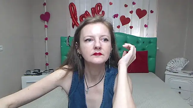 Živý XXX chat MeganPirs