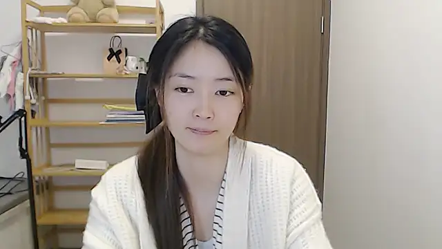 Mimi-cnbabyのライブXXXチャット