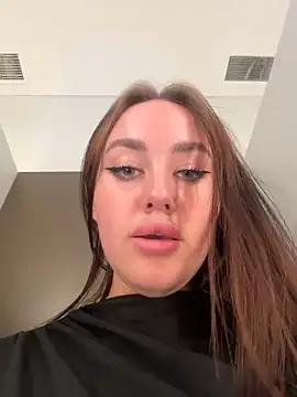 KiraSunshine: онлайн-секс-чат