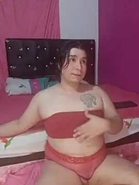 Pokazy przed kamerką – Kaissydoll