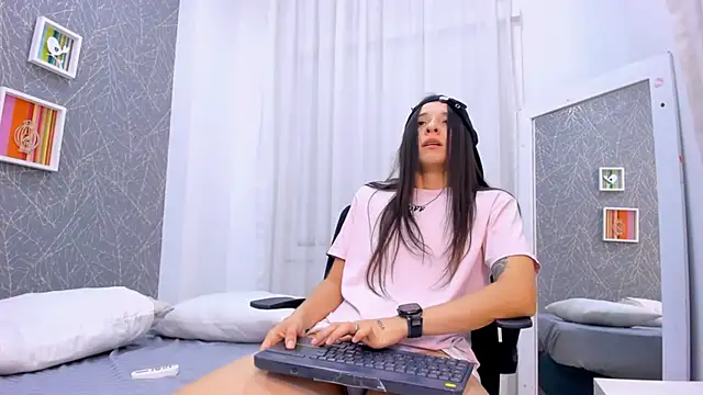 Czat XXX na żywo – ViictoriiaSaenz