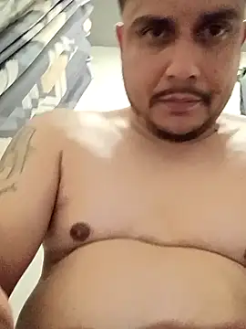 thickcocklatino webkamerás műsora