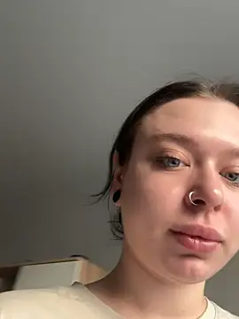 AlishaOfThorns' Live XXX Chat