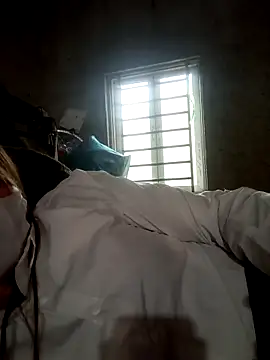 XXX chat uživo modela nat-tri