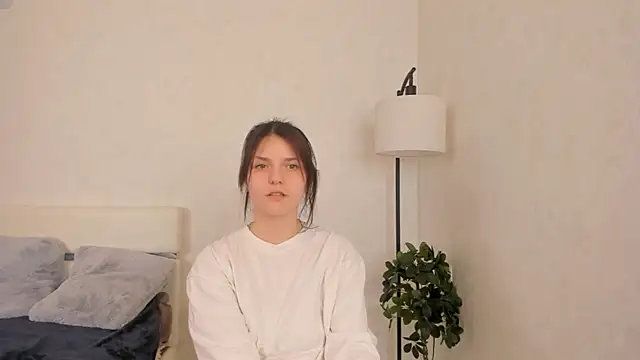 NyraVesperis' Live XXX Chat