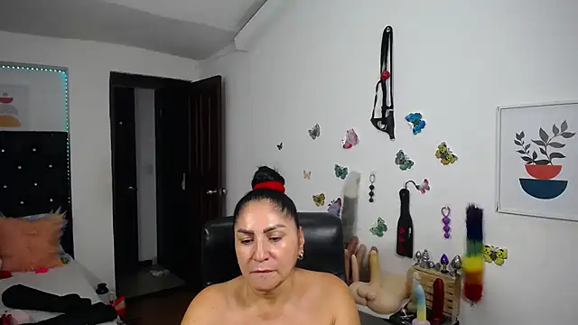 mature_bigboobs10's Live XXX Chat