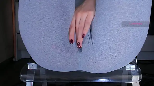 Cameltoe_squirt_inPants' Live XXX Chat