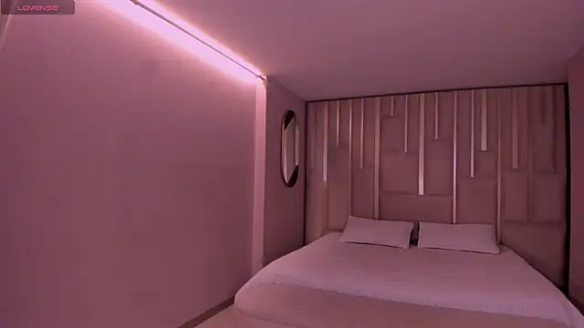 SussyBellX live XXX chat