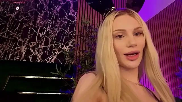 BarbieKara live XXX chat