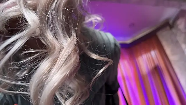 Erectioneering Live XXX-Chat