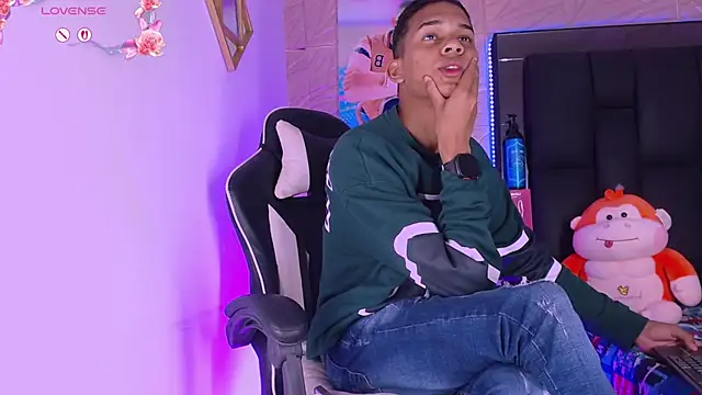 Онлайн чат XXX dilan_alfonzo