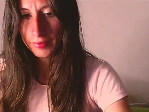 Chat +18 de NathaSlaveDir ao vivo