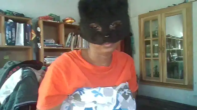 Nora-2003 – Naživo XXX chat