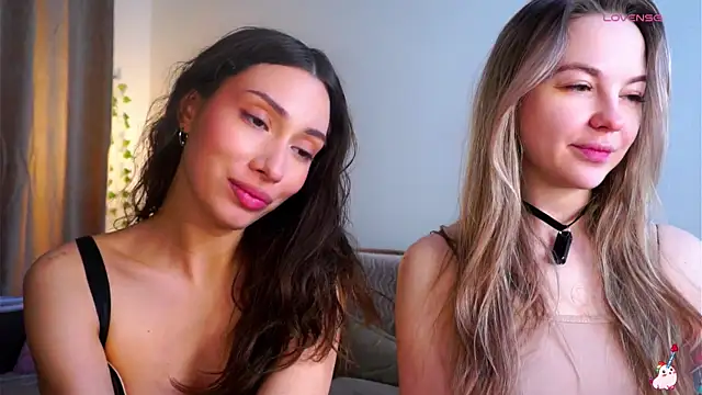 AricaPetties webkamerás műsora