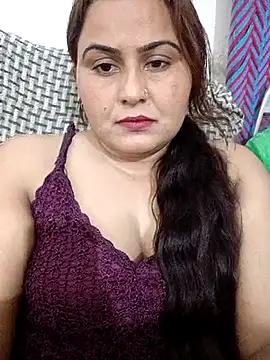 Pokazy przed kamerką – Misskiss24