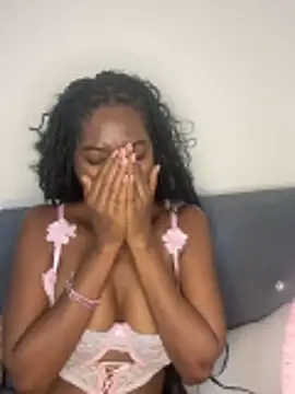 Show de Tahira_21_ na webcam