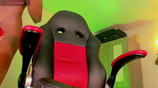 Show Webcam de naomy__xx