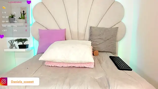 Danielaangelina 现场XXX聊天