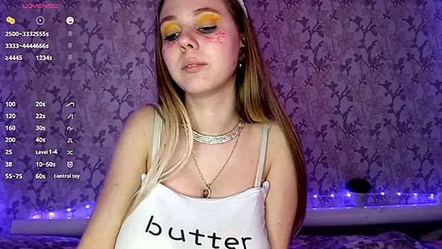 VictoriaDeese Show in webcam