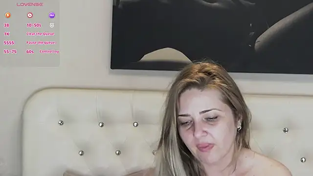 Chat XXX ao vivo de MellanieBliss