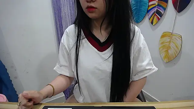 دردشة Ari-sweety الجنسية المباشرة