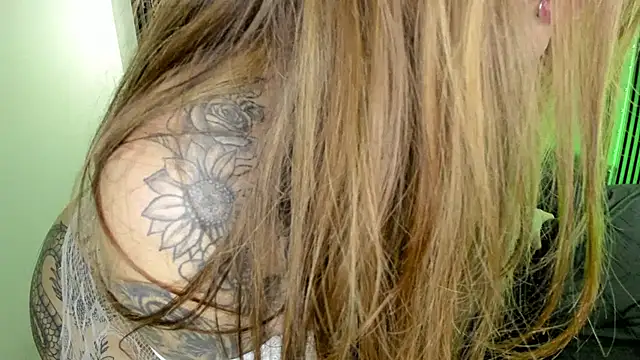 Scarbadgirl_ Show Webcam