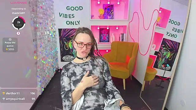 LisaFoxy_y élő XXX-chatje