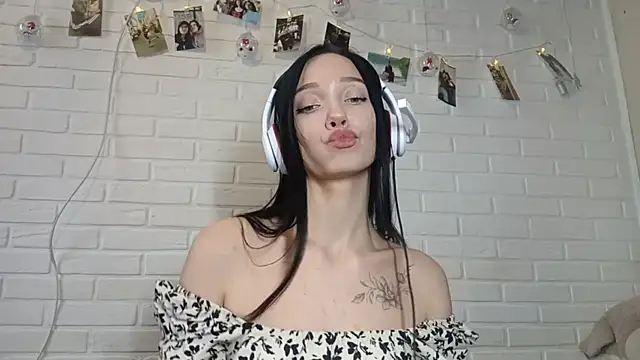 VanettaHartong: онлайн-секс-чат