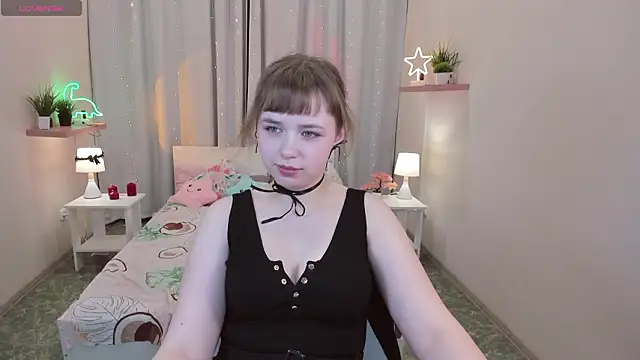 LeonaHicks élő XXX-chatje