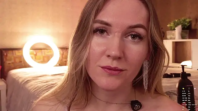 Živý XXX chat Hello_Lisha