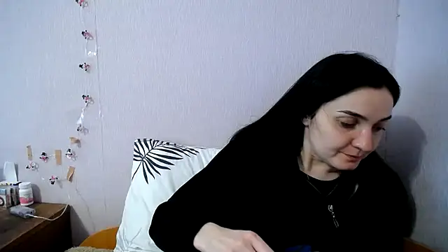 Shiny_gine's Live XXX Chat