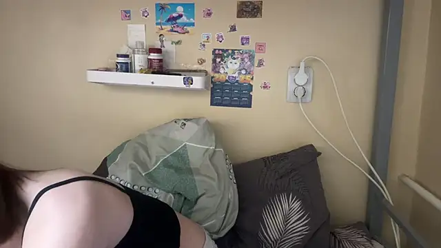 AquilineOrites' Live XXX Chat