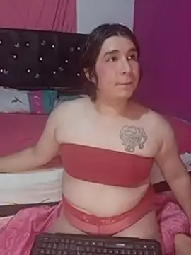 Pokazy przed kamerką – Kaissydoll