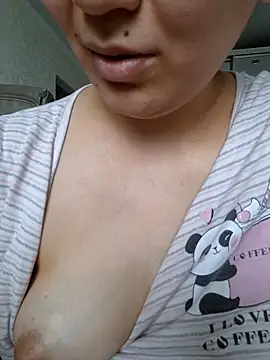 دردشة Emi_hot1 الجنسية المباشرة